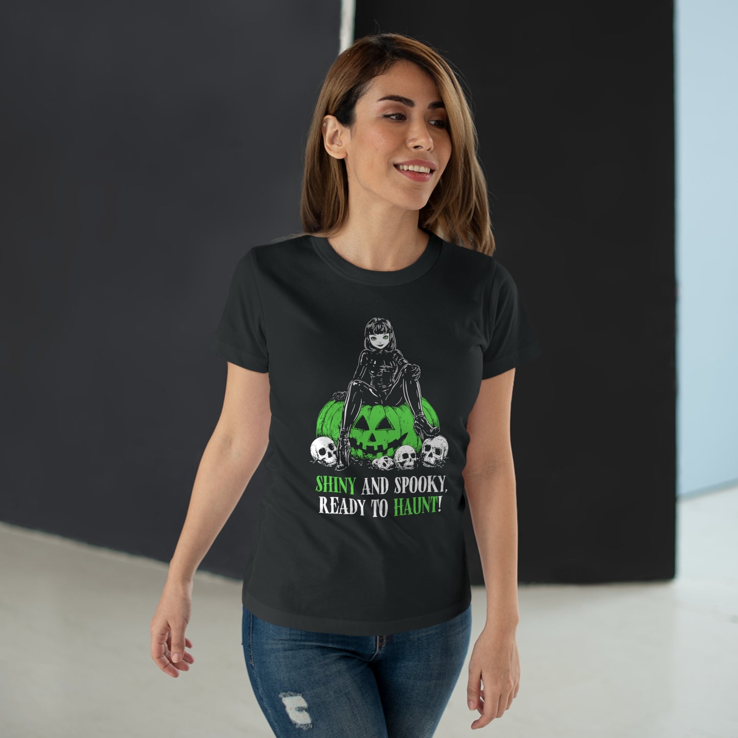 Women's T-shirt Shiny and Spooky in green