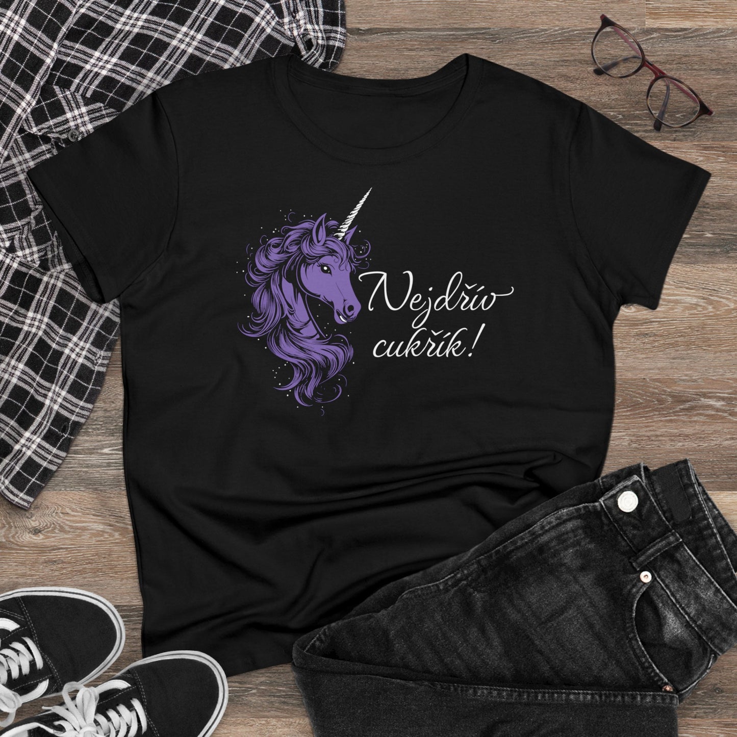 Women's t-shirt with a unicorn - First candy in purple