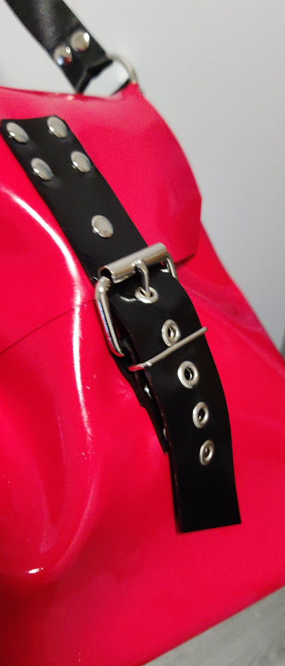 Rubber apron for lovers of heavy rubber