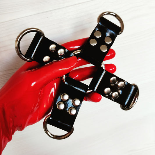 Gumová bondage spojka kříž Carbon