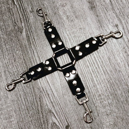 Cross Rubber Bondage Strap with Carabiners – Carbon